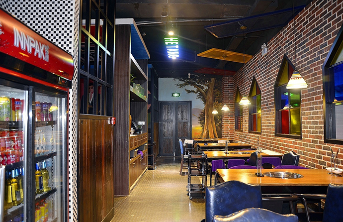 工业风火锅店装修实景效果图 工业风火锅店装修实景效果图