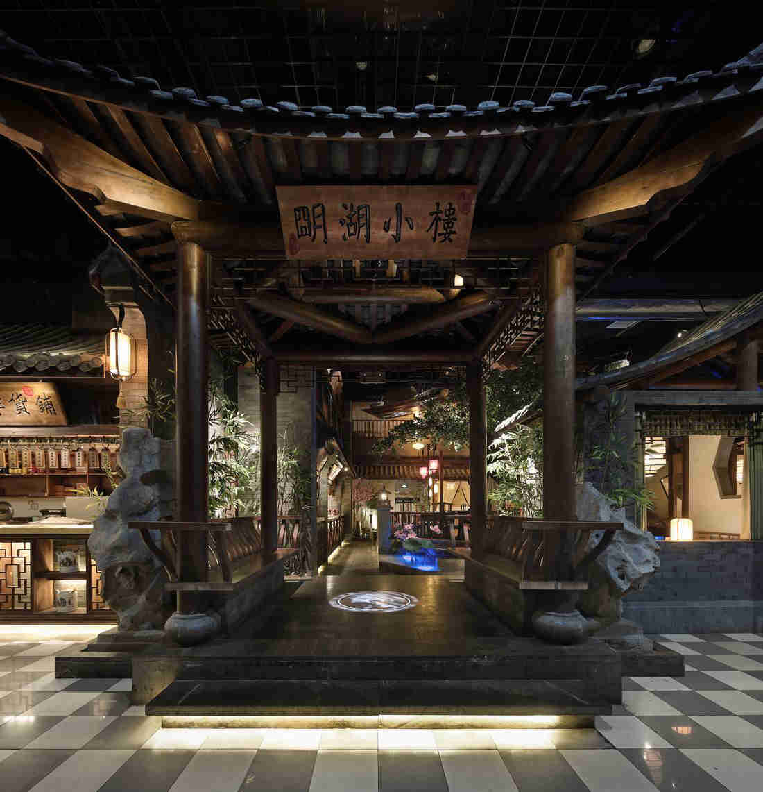 复古中式风格餐厅实景图，圆你一个明湖梦！